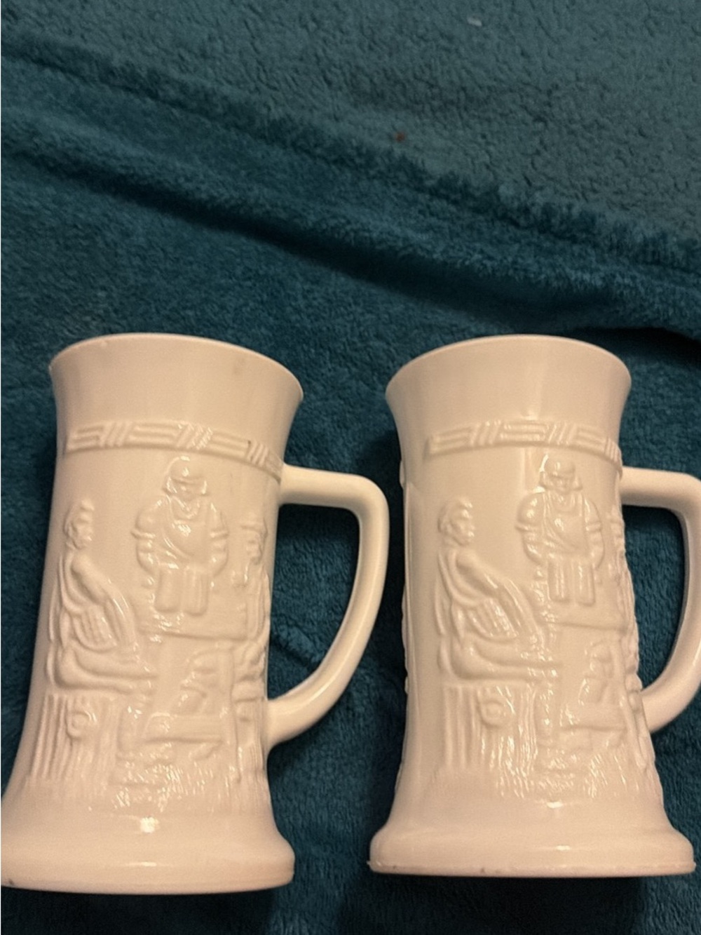 2 federal glass white tavern scene bier steins- vintage and great condition